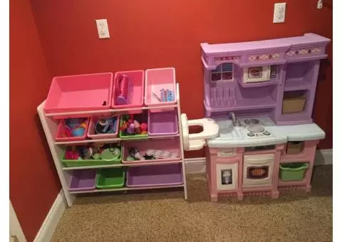 Toy Kitchen and Toy Organizer